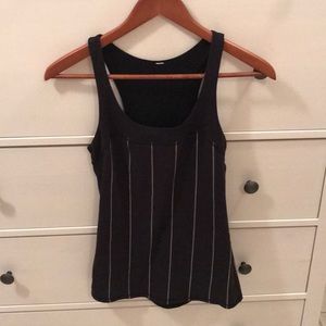 Lululemon top size 4